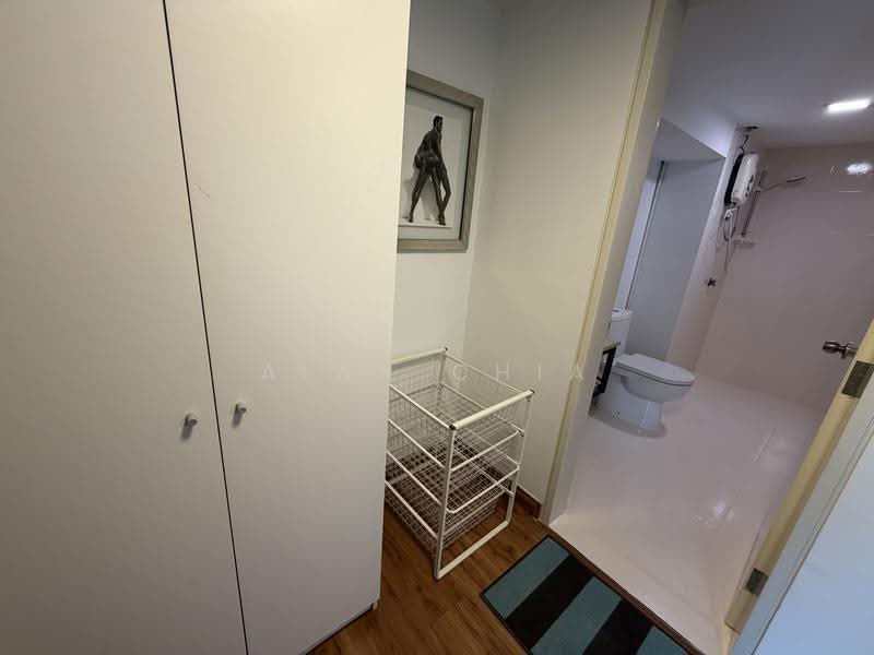 Kondominium untuk Disewa di SOHO @ Empire City - Alan Chia - Bathroom - PropertyGuru.com.my