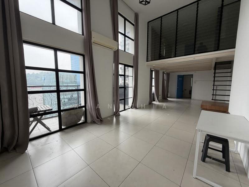 Kondominium untuk Disewa di SOHO @ Empire City - Alan Chia - Living Room - PropertyGuru.com.my