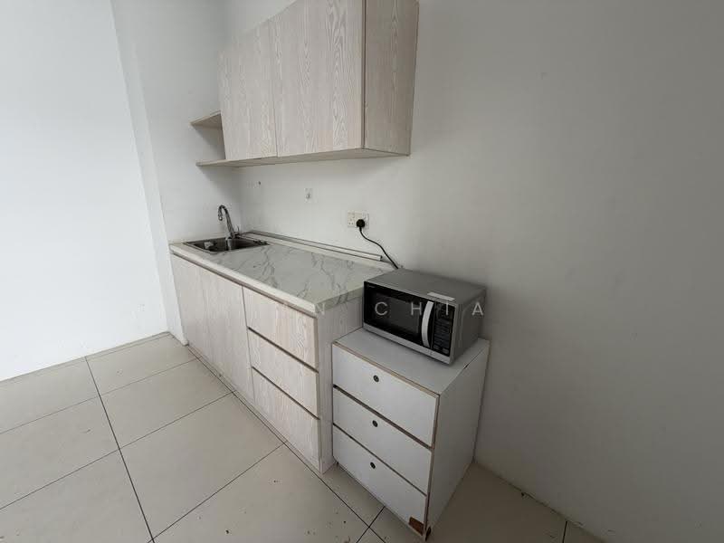 Kondominium untuk Disewa di SOHO @ Empire City - Alan Chia - Kitchen - PropertyGuru.com.my