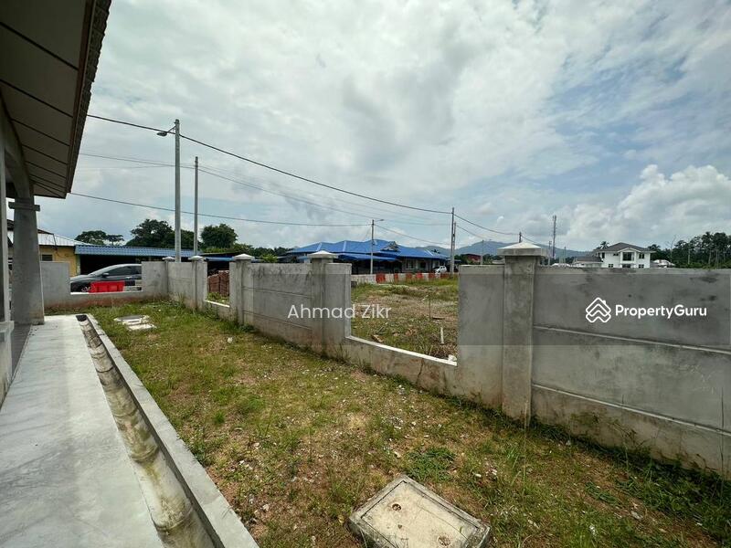 1-storey Terraced House for Sale in Batu Pahat (Johor) - Ahmad Zikrul - PropertyGuru.com.my