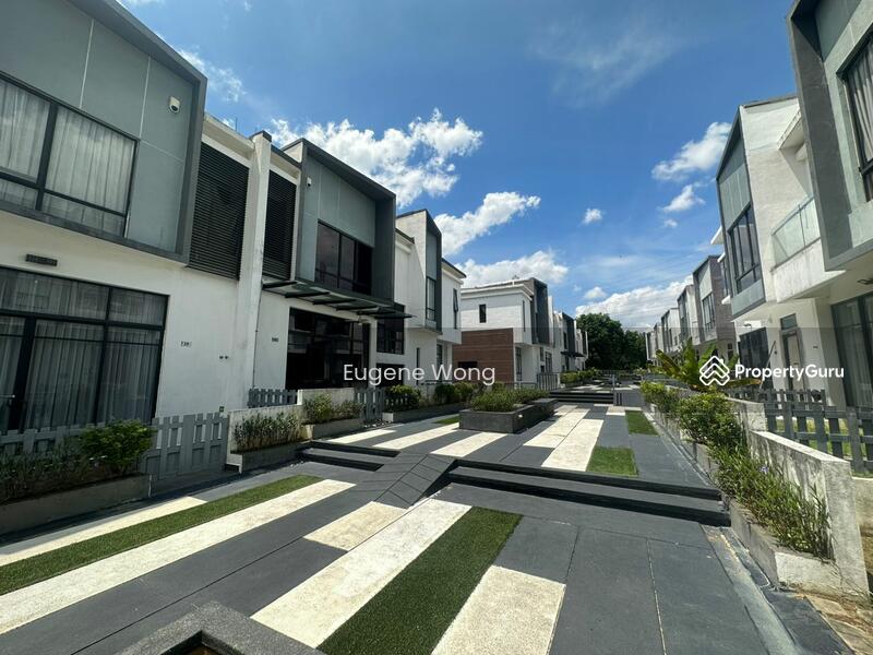 3-storey Terraced House for Sale in Taman Equine (Seri Kembangan) - Eugene Wong - PropertyGuru.com.my