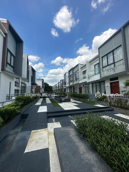 3-storey Terraced House for Sale in Taman Equine (Seri Kembangan) - Eugene Wong - PropertyGuru.com.my