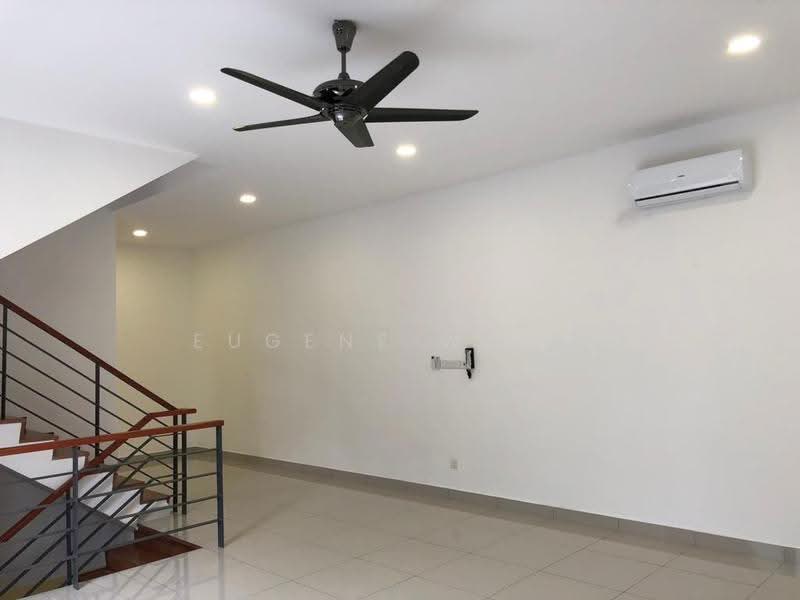 Rumah Teres 3-Tingkat untuk Dijual di Taman Equine (Seri Kembangan) - Eugene Wong - Interior - PropertyGuru.com.my