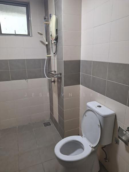 Service Residence for Rent at Garden @ One South - Jesslyn Lee - Bathroom - PropertyGuru.com.my