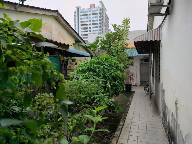 Rumah Berkembar untuk Dijual di Bandar Bayan Bahru (Bayan Lepas) - Pen Teo - PropertyGuru.com.my