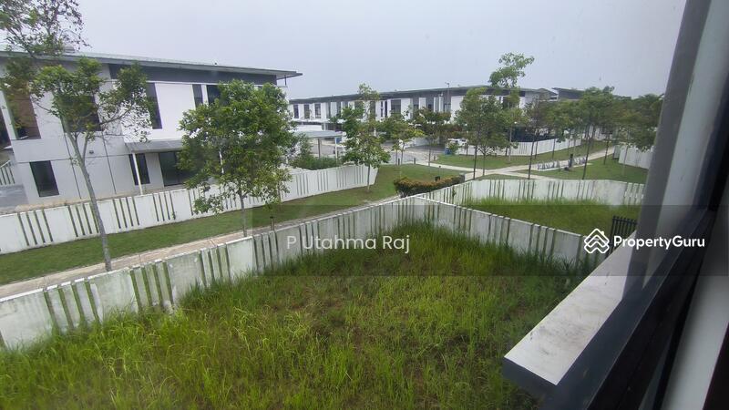 Semi-Detached House for Sale in Bandar Tropicana Aman (Telok Panglima Garang) - P Utahma Raj - PropertyGuru.com.my