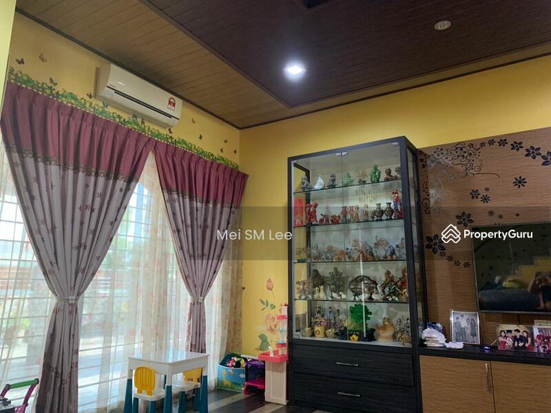 Lyden @ 16 Sierra, Puchong Living Room