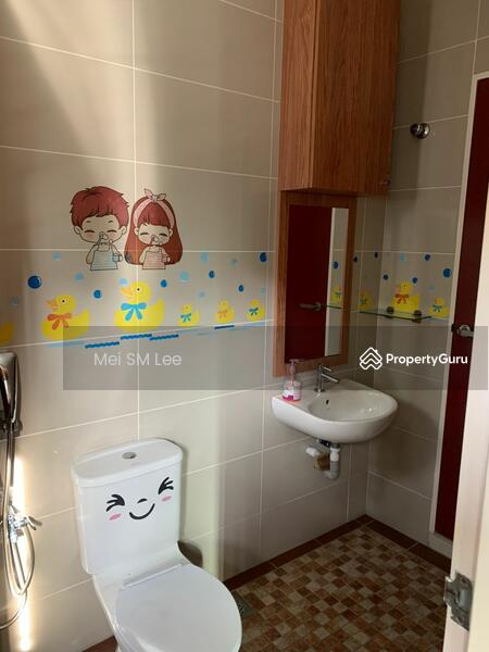 Lyden @ 16 Sierra, Puchong Bathroom