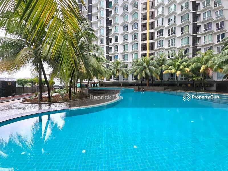 For Sale - Tiara Mutiara / The Crown