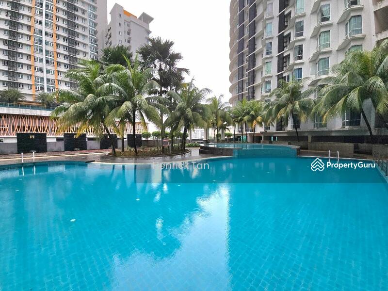 For Sale - Tiara Mutiara / The Crown