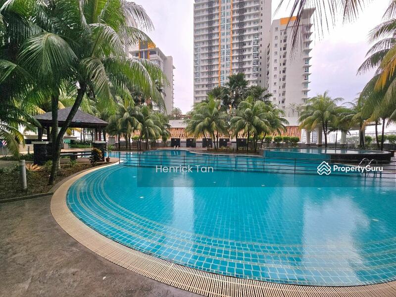 For Sale - Tiara Mutiara / The Crown