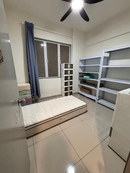 Untuk Disewa - Brand new largest condo 1335sf partly furnished low density privacy environment