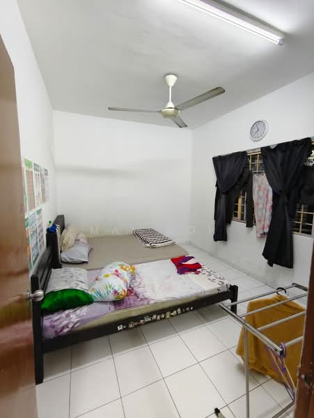 Pangsapuri untuk Dijual di Merdeka Villa - May Goh - Bedroom - PropertyGuru.com.my