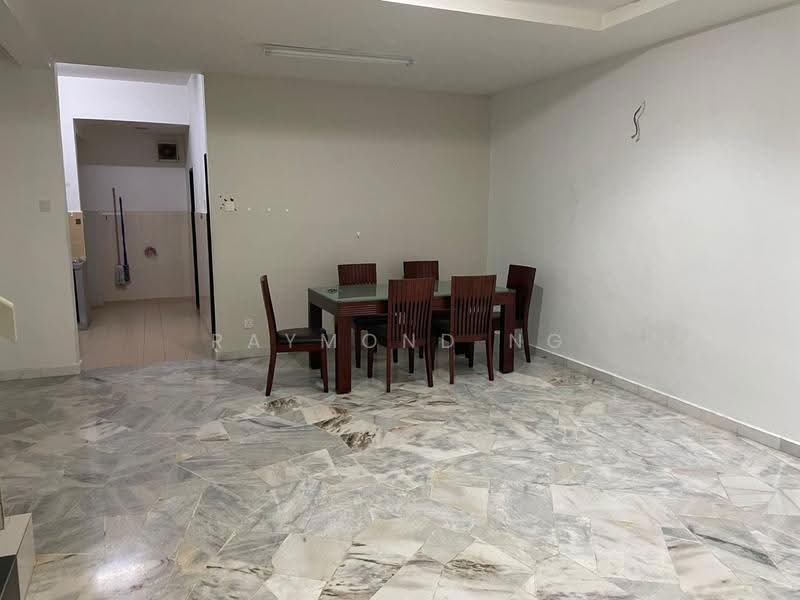 Rumah Teres 2-Tingkat untuk Disewa di Bandar Mahkota Cheras (Cheras) - Raymond Ng - Dining Room - PropertyGuru.com.my