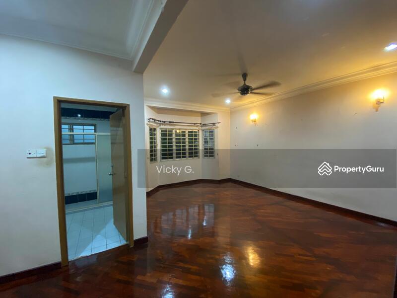 2-storey Terraced House for Sale in Sungai Buloh (Selangor) - Vicky G. - PropertyGuru.com.my