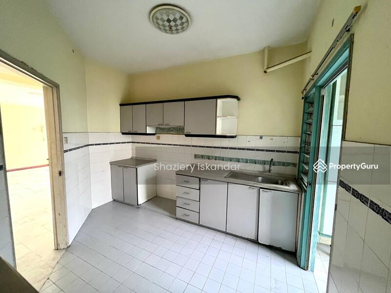 Condominium for Sale at Emerald Hill Condominium - Shaziery Iskandar - PropertyGuru.com.my