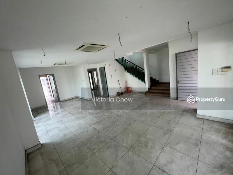 2.5 storey corner house Capri USJ Heights USJ, USJ Heights, Subang Jaya