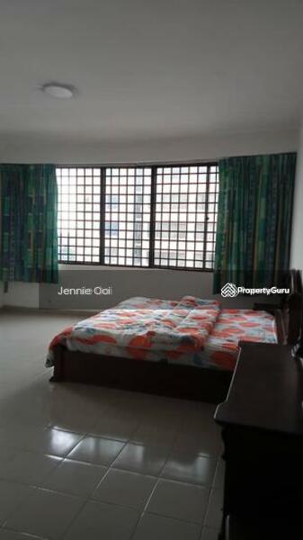 Aloha Tower Condominium