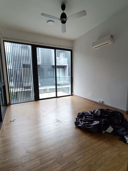 3.5-storey Terraced House for Sale in Damansara Perdana (Selangor) - June How - Living Room - PropertyGuru.com.my