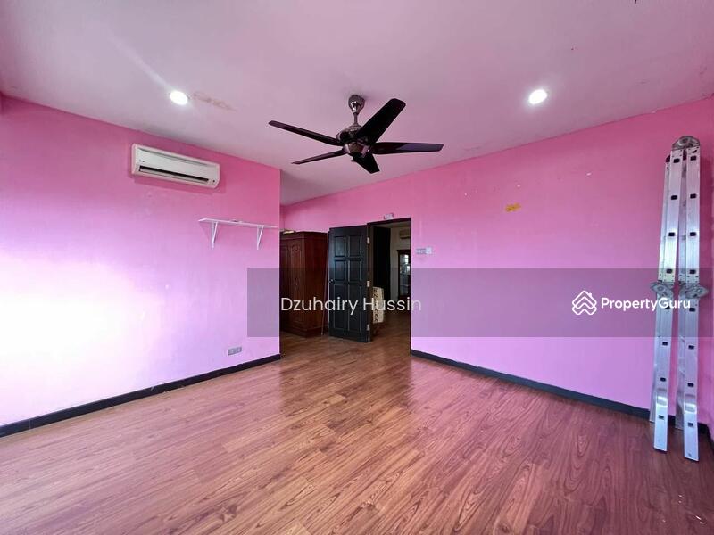 Freehold Renovated!! 2Storey Terrace Taman Bukit Cheras Kuala Lumpur