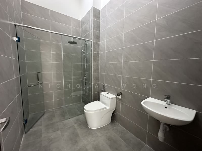 2-storey Terraced House for Sale in Taman Gembira (Jalan Klang Lama (Old Klang Road)) - Nicholas Wong - Bathroom - PropertyGuru.com.my