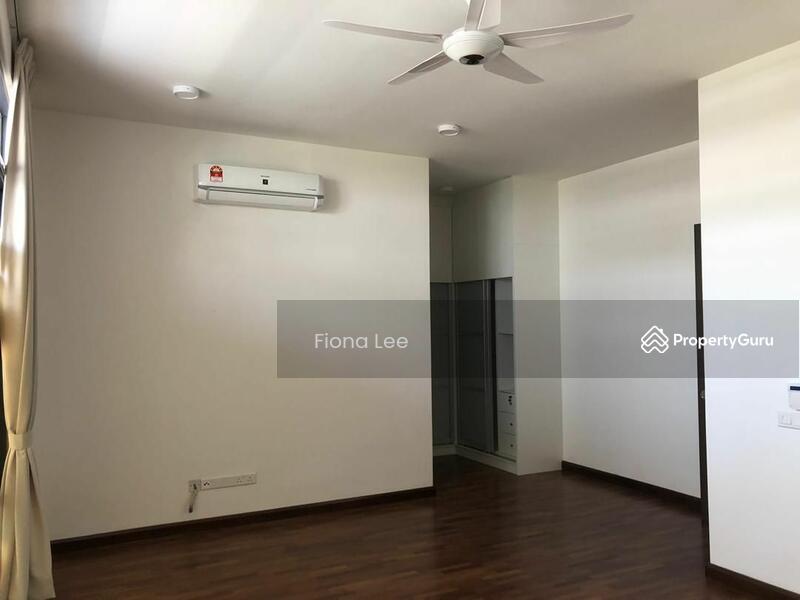 Terrace house at Telok Panglima Garang, jalan eco sanctuari 2, Telok