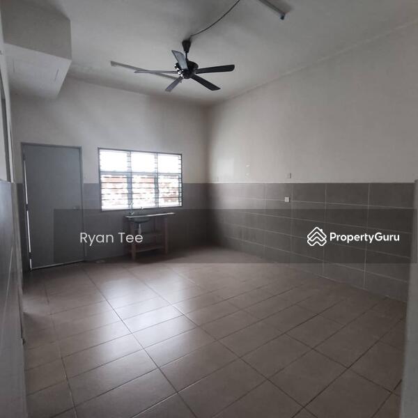 Townhouse for Rent in Bandar Saujana Putra (Tanjong Duabelas) - Ryan Tee - PropertyGuru.com.my