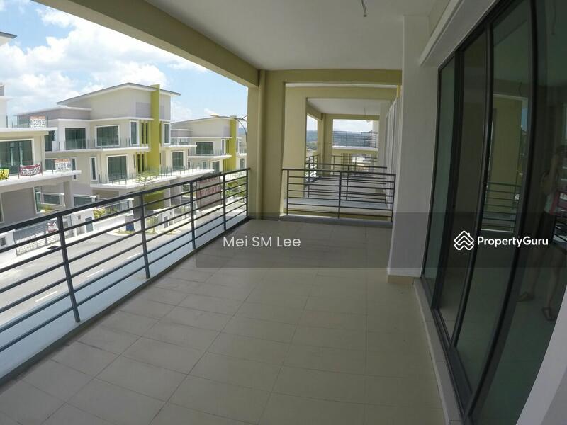 Vista Hill, Bandar Mahkota Cheras Balcony