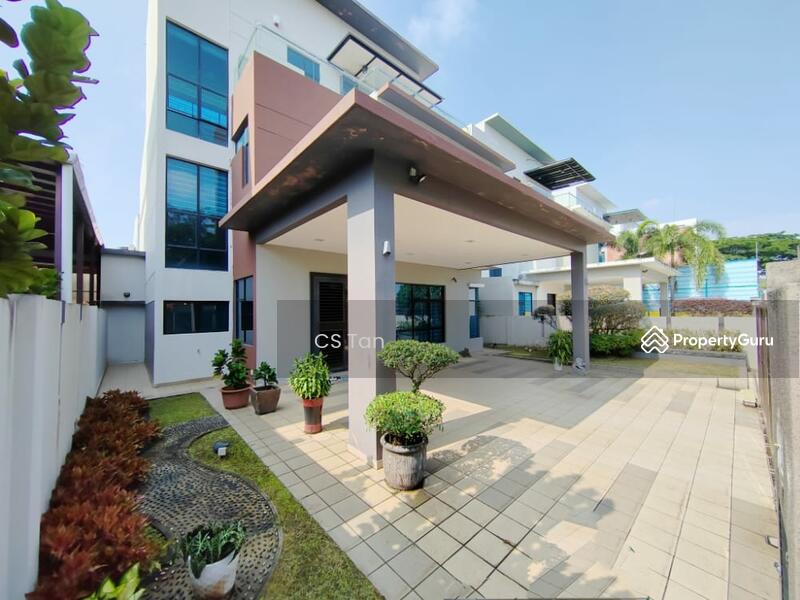 Indah Villa ( Setia indah ) 2.5 storey Zero Bungalow for Sale