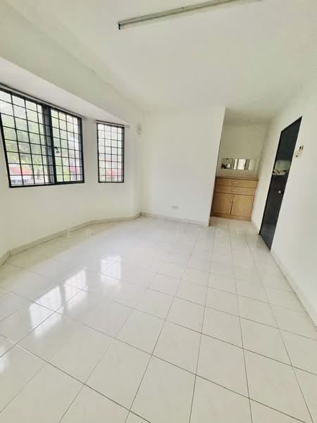 Rumah Teres 2 Tingkat untuk Disewa di Bandar Putra Permai (Seri Kembangan) - Erin Yusof - Interior - PropertyGuru.com.my