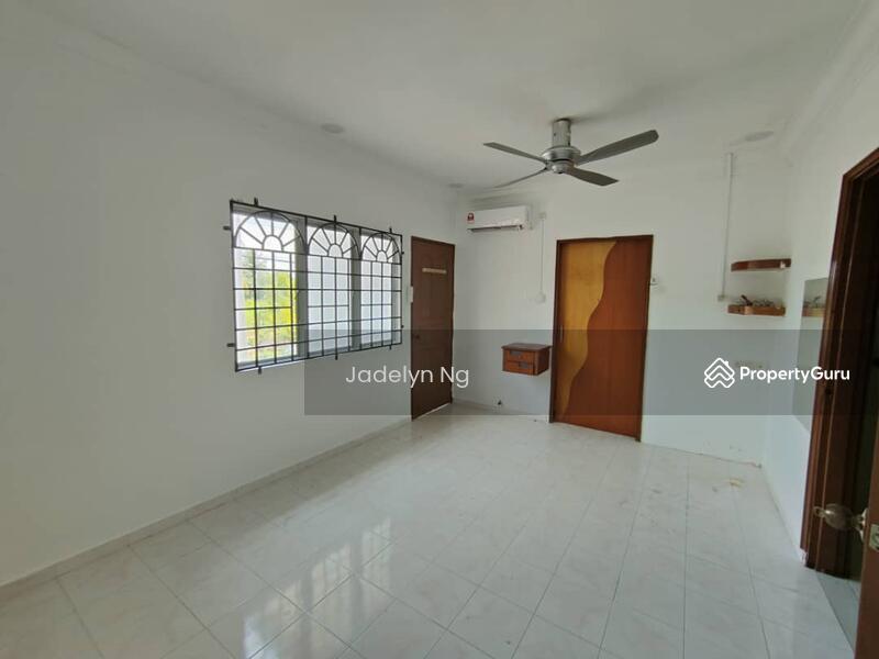 Kulai Taman Putri Double Storey Terrace House Unblock View, Kulai, Johor, 4 Bedrooms, 1540 sqft