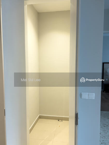 Pavilion Ceylon Hill, KL Study Room