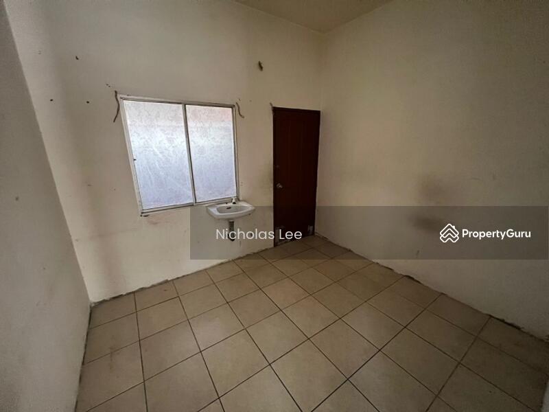 Double Storey Inter Corner House at Menglembu, Taman Arkid, Menglembu