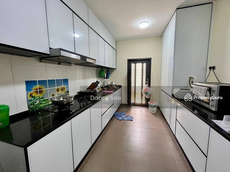 Bandar Putra Kulai Clover Double Storey Cluster House, Bandar Putra, Kulai, Johor, 4 Bedrooms