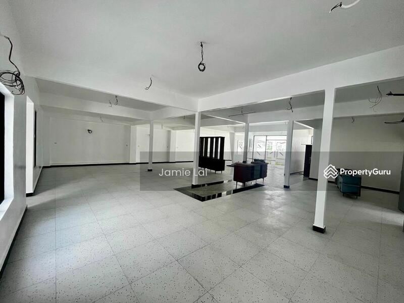 Bungalow at Canning Garden, Ipoh, Perak, 2 Bedrooms, 3500 sqft, Bungalow House For Rent, by