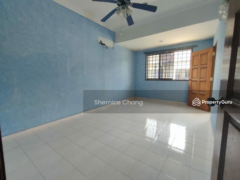 Jalan Saga , Taman Kota Kulai Double Storey House, Kulai, Johor, 4