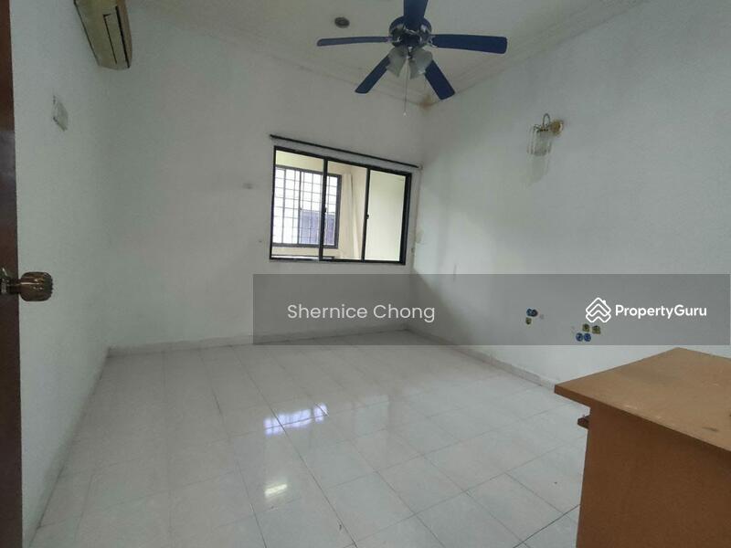 Jalan Saga , Taman Kota Kulai Double Storey House, Kulai, Johor, 4