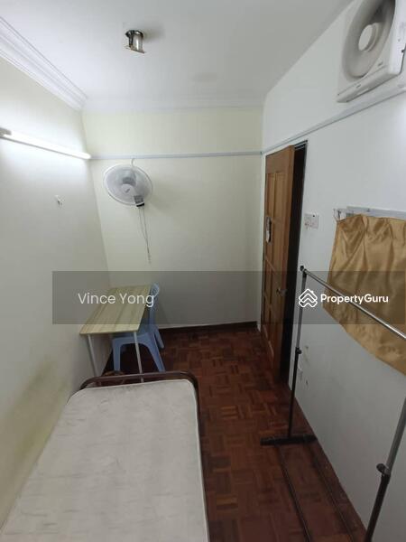 For Rent - Room Available for Rent in SS2 with Free WiFi