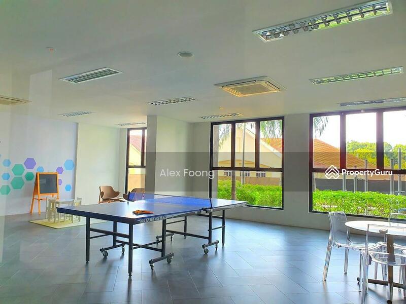 Bank Lelong C1113, Dreamcity Residency, Jalan Anggerik, Bluewater