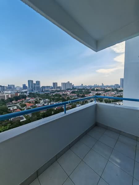 Kondominium untuk Dijual di Prima 16 (Prima Sixteen) - Edward Chai - Balcony - PropertyGuru.com.my