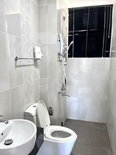 Kondominium untuk Disewa di J.Dupion Residence - Tabber Tan - Bathroom - PropertyGuru.com.my