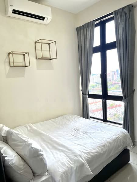 Kondominium untuk Disewa di J.Dupion Residence - Tabber Tan - Bedroom - PropertyGuru.com.my