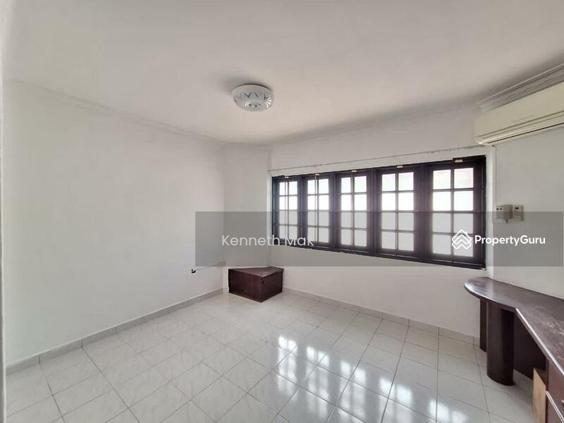 1 STOREY CORNER W 30FT LAND Taman Universiti Opposite U Mall, Jalan