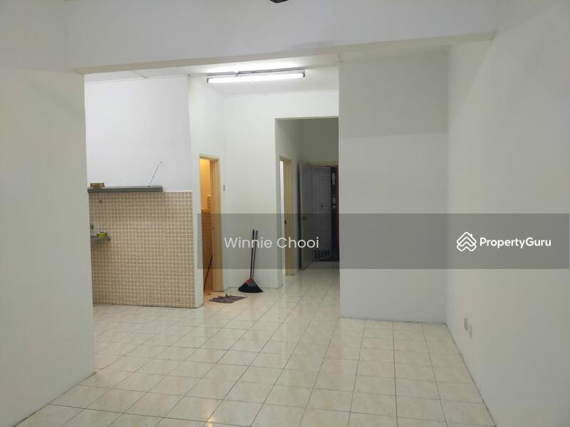 For Sale - Pusat Hentian Kajang