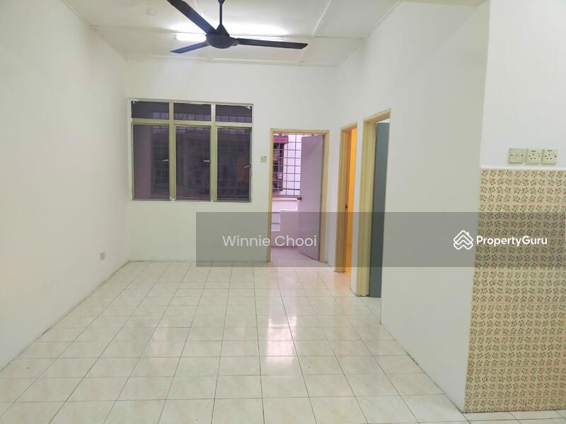 For Sale - Pusat Hentian Kajang