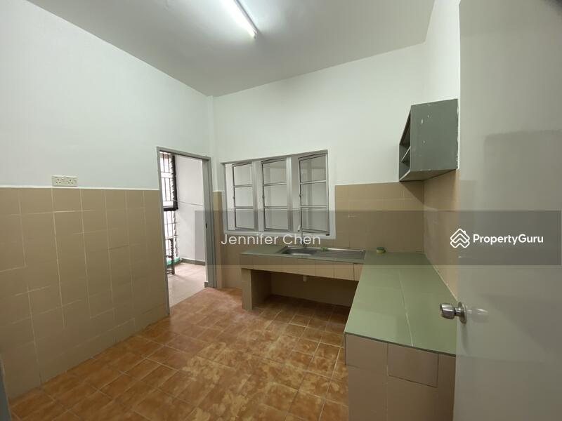 For Rent - 1300 sqf 3 Room Taman Excelsa Apartment Equine Seri Kembangan