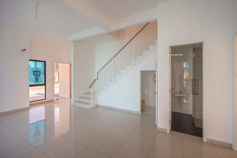 Cluster House for Sale in Setia Alam (Selangor) - Jason Tan - Living Room - PropertyGuru.com.my