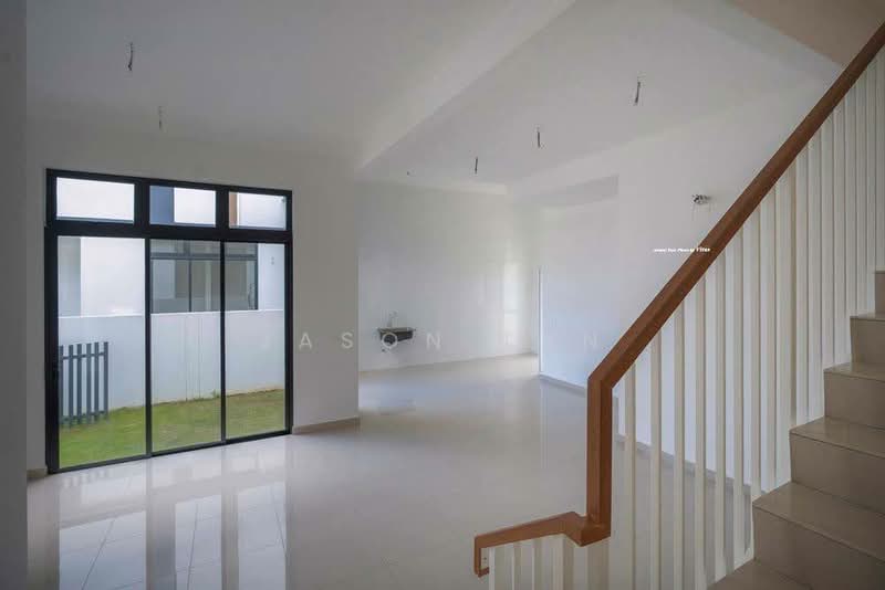 Cluster House for Sale in Setia Alam (Selangor) - Jason Tan - Living Room - PropertyGuru.com.my