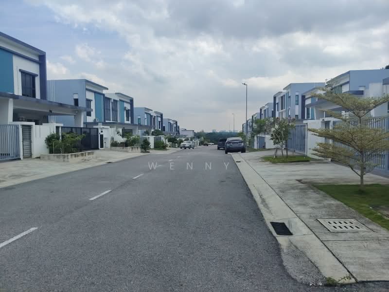 Semi-Detached House for Sale in Dengkil (Selangor) - Wenny Lee - PropertyGuru.com.my