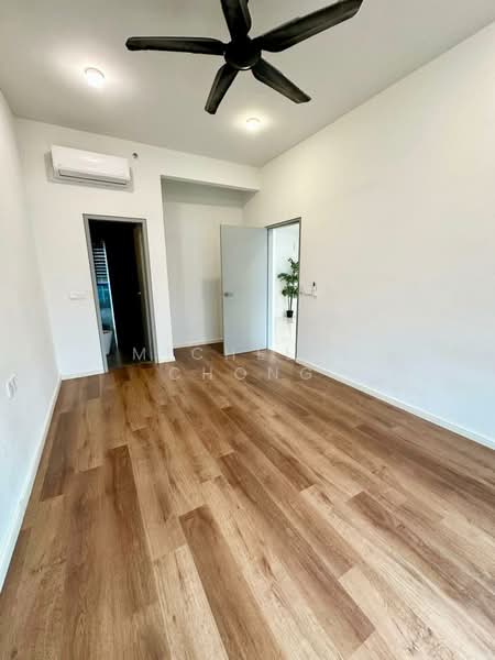 Service Residence for Sale at Suasana @ Utropolis - Michelle Chong - PropertyGuru.com.my